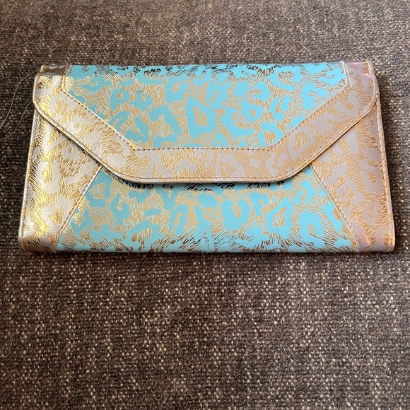 Turquoise & Gold Leopard Print Clutch - Picture 2 of 11